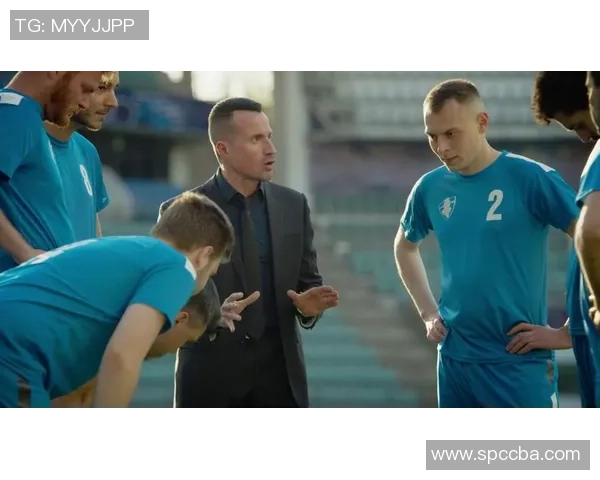 从球场英雄到智慧导师 足球明星转型教练的精彩历程与挑战